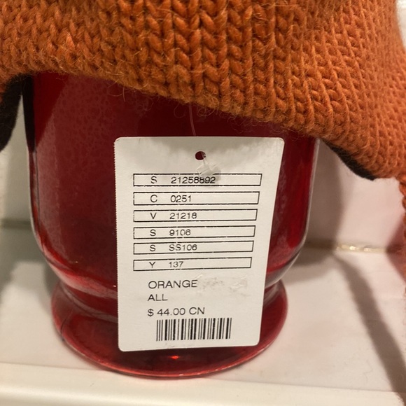 🧶AMERICAN OUTFITTERS HAND KNITTED WOOL EARNIE winter toque BRAND NEW with tags! - Picture 3 of 8